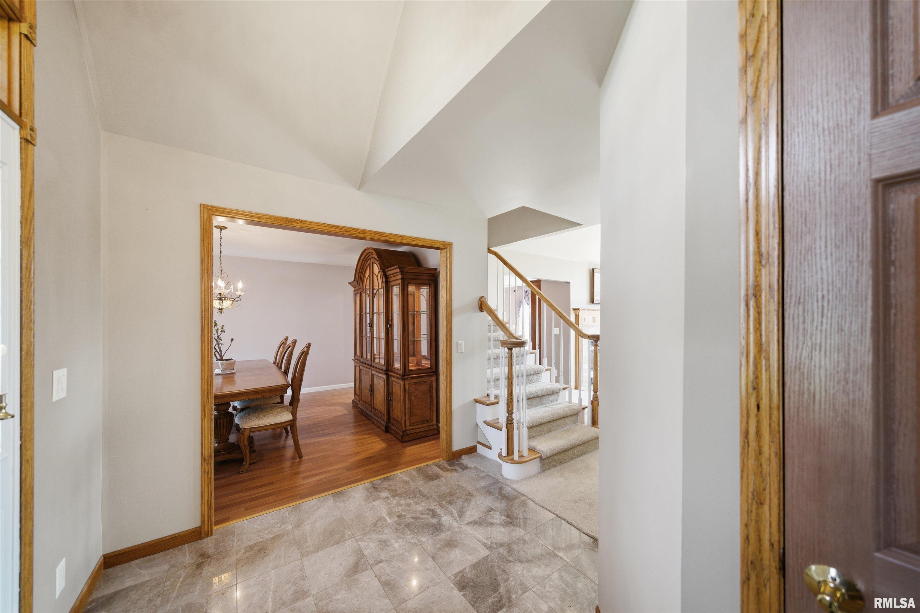 211 Wagner Street Washington, IL 61571 - Photo 6 of 51