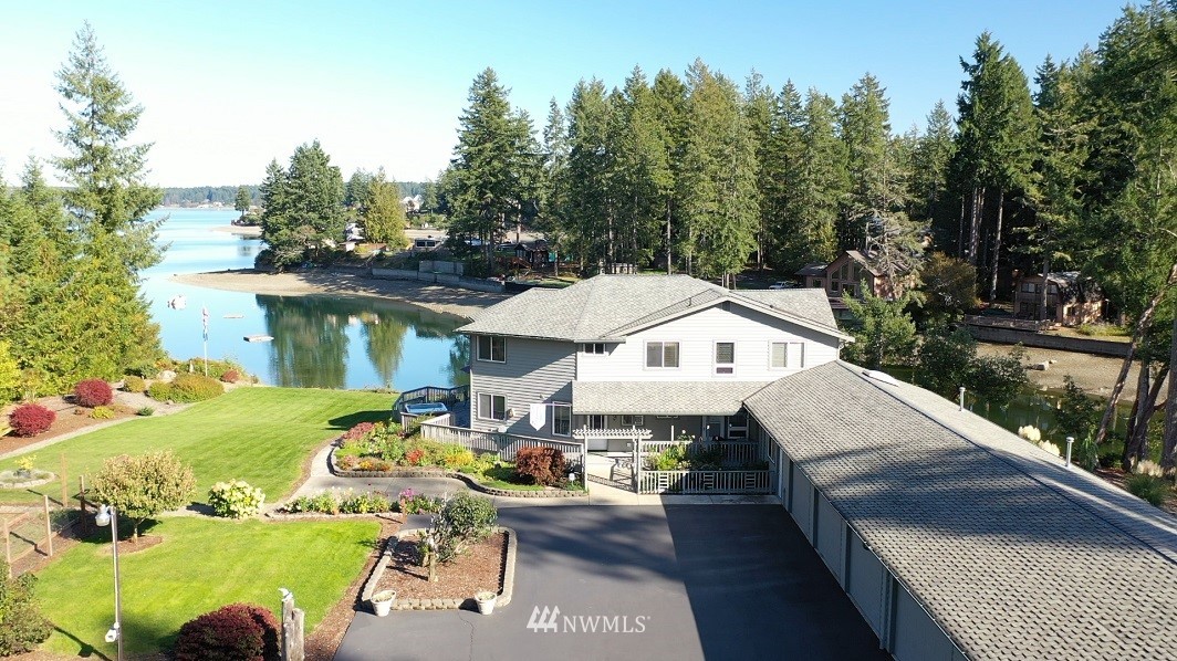 5550 East Grapeview Loop Road Allyn, WA 98524 - Photo 1 of 28 Gallery Image 1