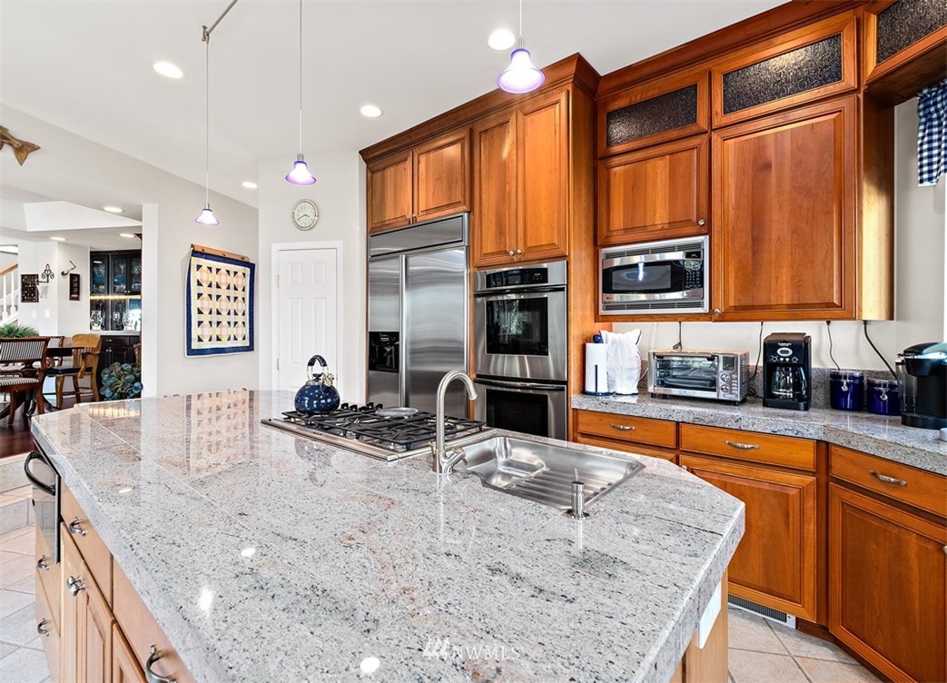 5550 East Grapeview Loop Road Allyn, WA 98524 - Photo 6 of 28 Gallery Image 6