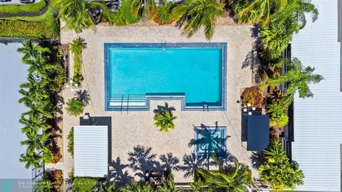 $499,000 | 1100 Southeast 5th Court, Unit 33, Pompano Beach, FL 33060