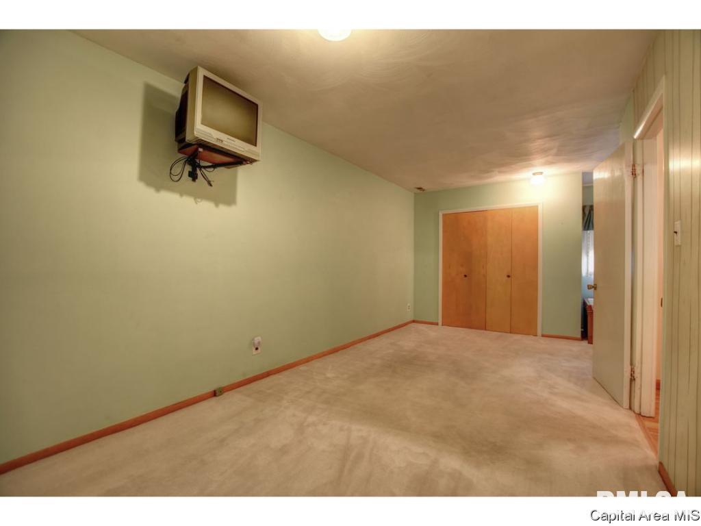 25 Ridge Court Springfield, IL 62703 - Photo 16 of 33