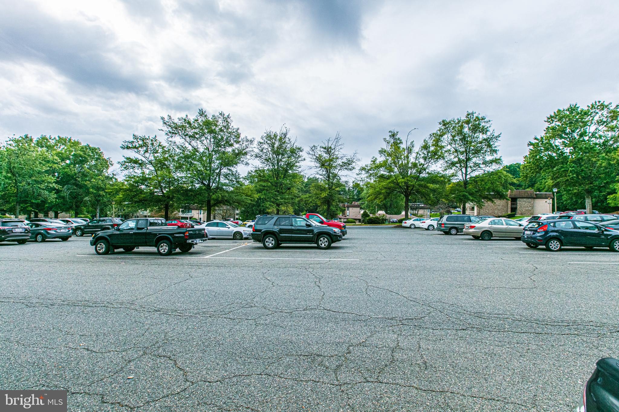 5816 Royal Ridge Drive, Unit K Springfield, VA 22152 - Photo 19 of 32 Tons of open parking