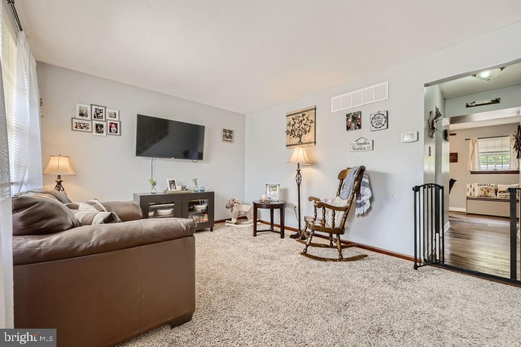 9616 Baron Place, Unit 9616 Rosedale, MD 21237 - Photo 7 of 34 Neutral paint colors throughout