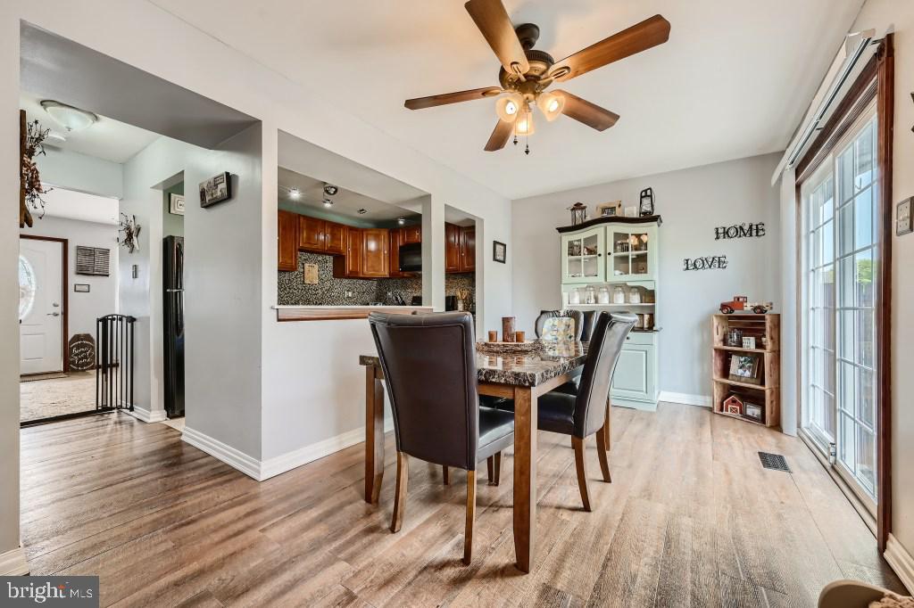 9616 Baron Place, Unit 9616 Rosedale, MD 21237 - Photo 9 of 34 Open concept dining area adjacent to kitchen