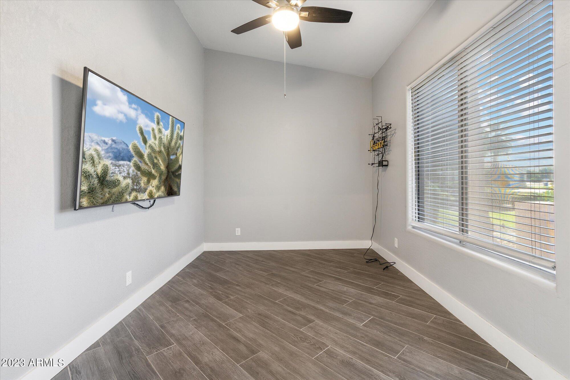 647 North Mayfair Mesa, AZ 85213 - Photo 19 of 58 12-DSC00919