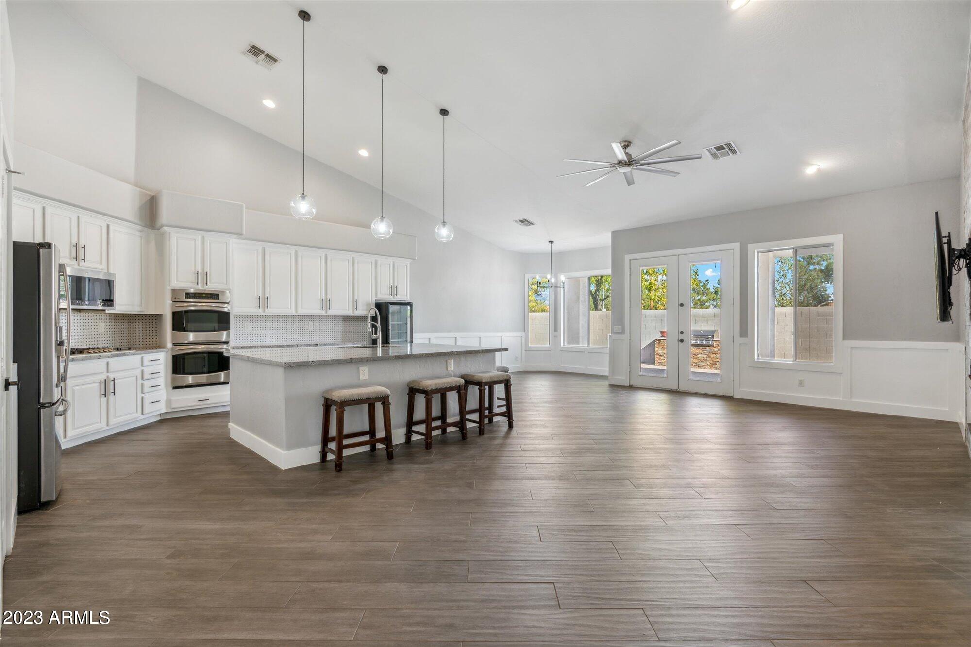 647 North Mayfair Mesa, AZ 85213 - Photo 4 of 58 01-DSC00864