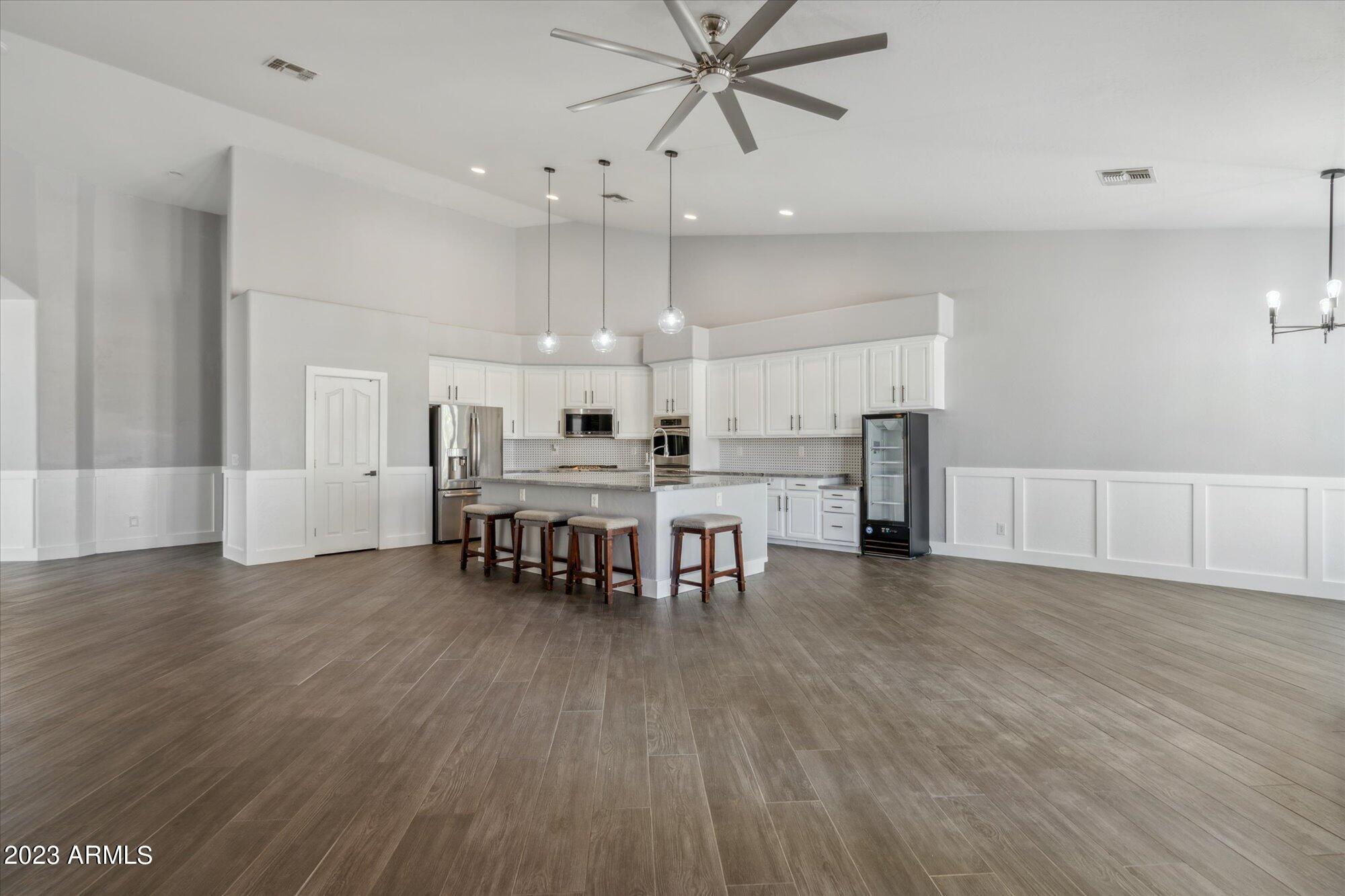 647 North Mayfair Mesa, AZ 85213 - Photo 5 of 58 03-DSC00874