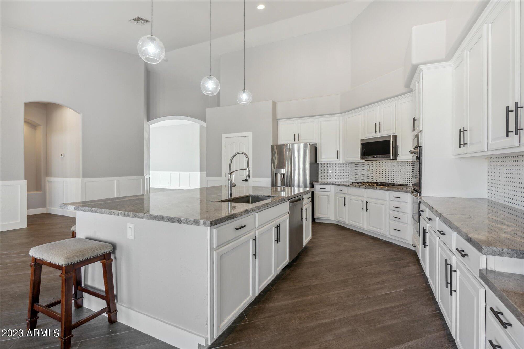 647 North Mayfair Mesa, AZ 85213 - Photo 8 of 58 02-DSC00869