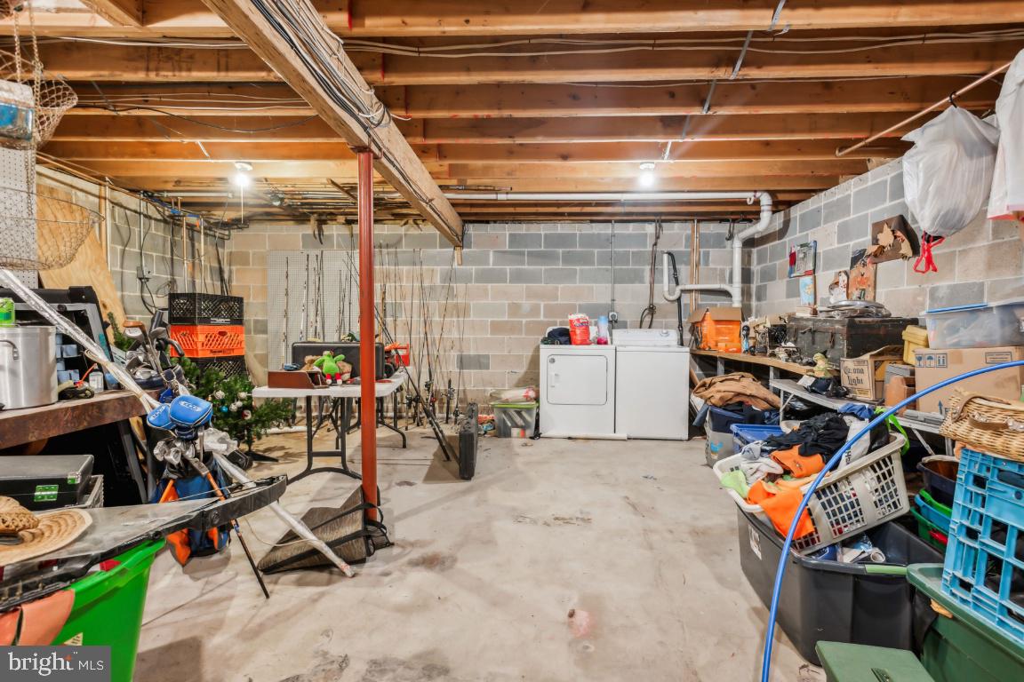 47 Lakeview Drive Tabernacle, NJ 08088 - Photo 22 of 25 Basement With Washer and Dryer