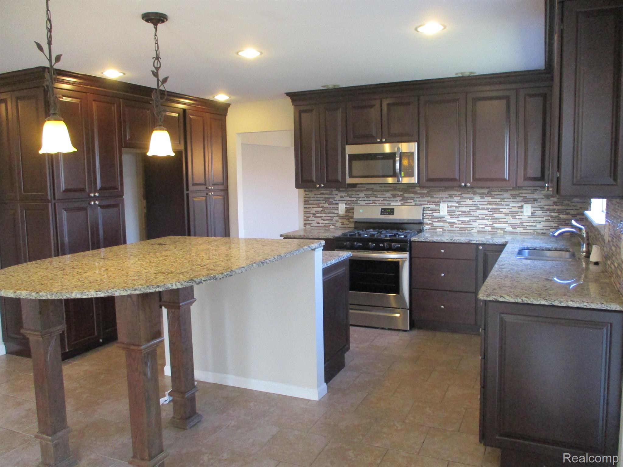 32144 Woody Road Fraser, MI 48026 - Photo 7 of 13 Gallery Image 7