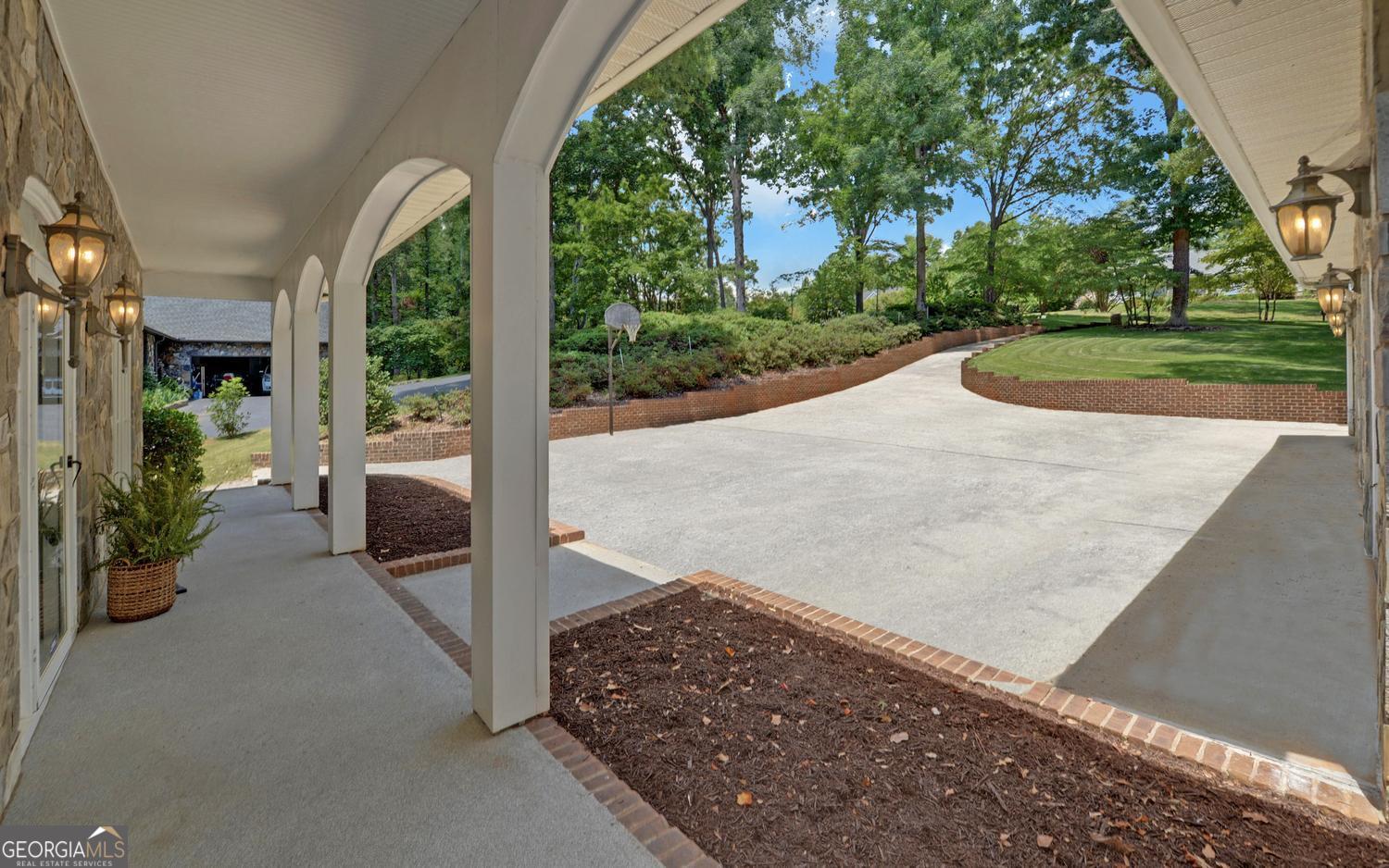 1410 Hunters Trail Anderson, SC 29625 - Photo 2 of 71