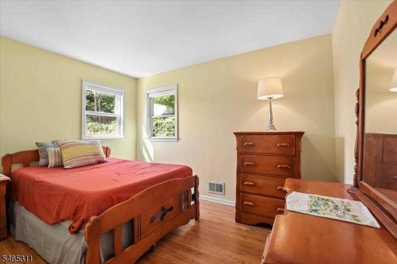 50 Parks Road Denville, NJ 07834 - Photo 12 of 28 Gallery Image 12