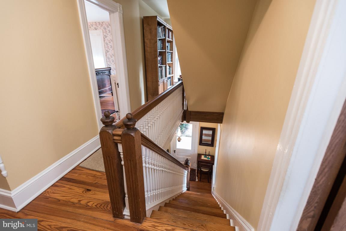 4314 Beckleysville Road Hampstead, MD 21074 - Photo 34 of 48 Top of stairs from foyer.