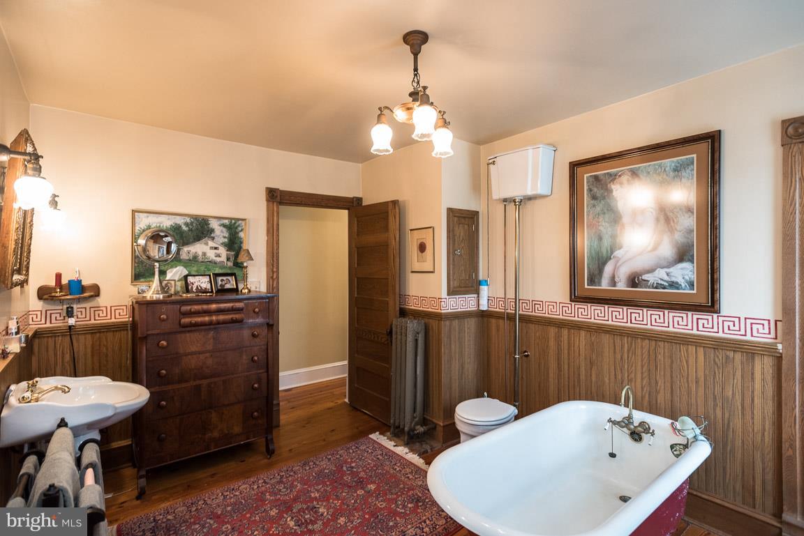 4314 Beckleysville Road Hampstead, MD 21074 - Photo 42 of 48 Very roomy bathroom.