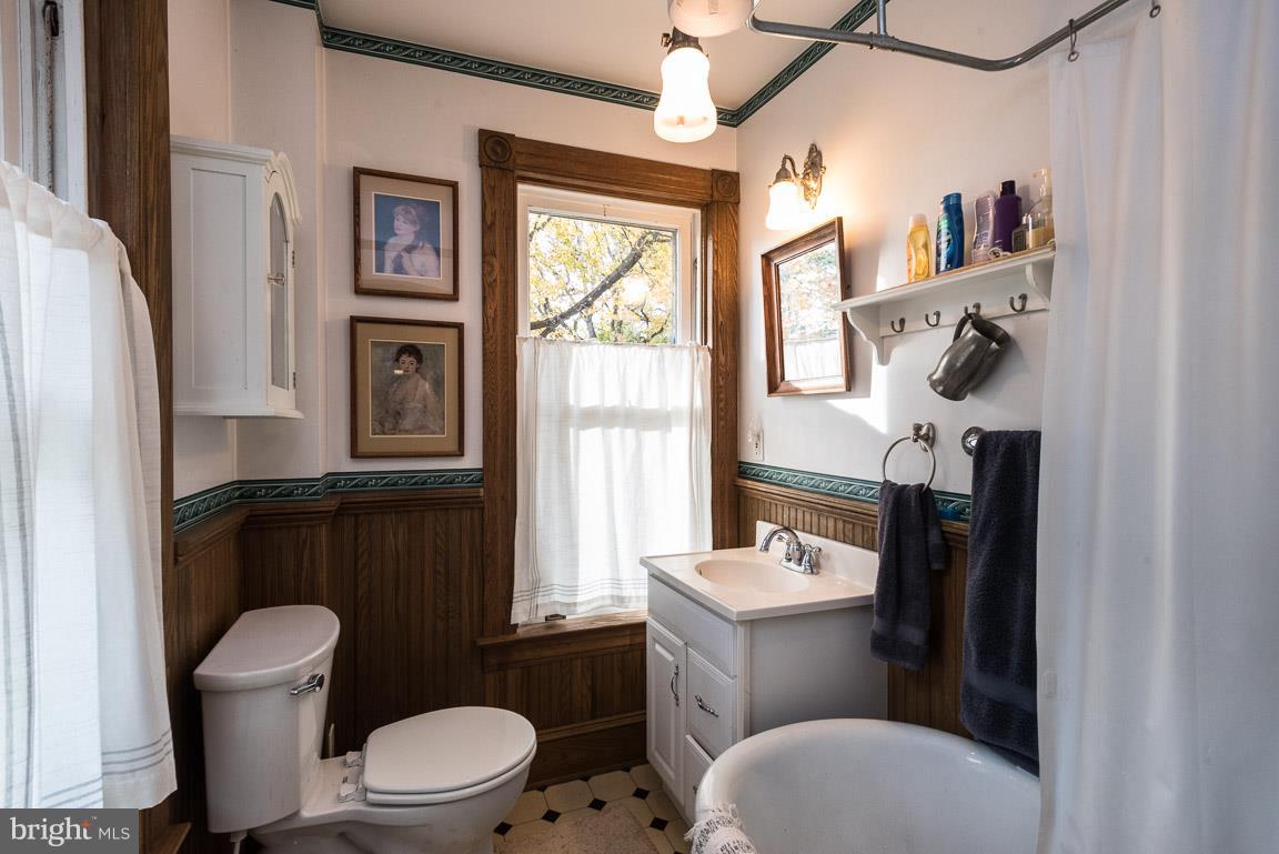 4314 Beckleysville Road Hampstead, MD 21074 - Photo 46 of 48 One of two baths on second floor
