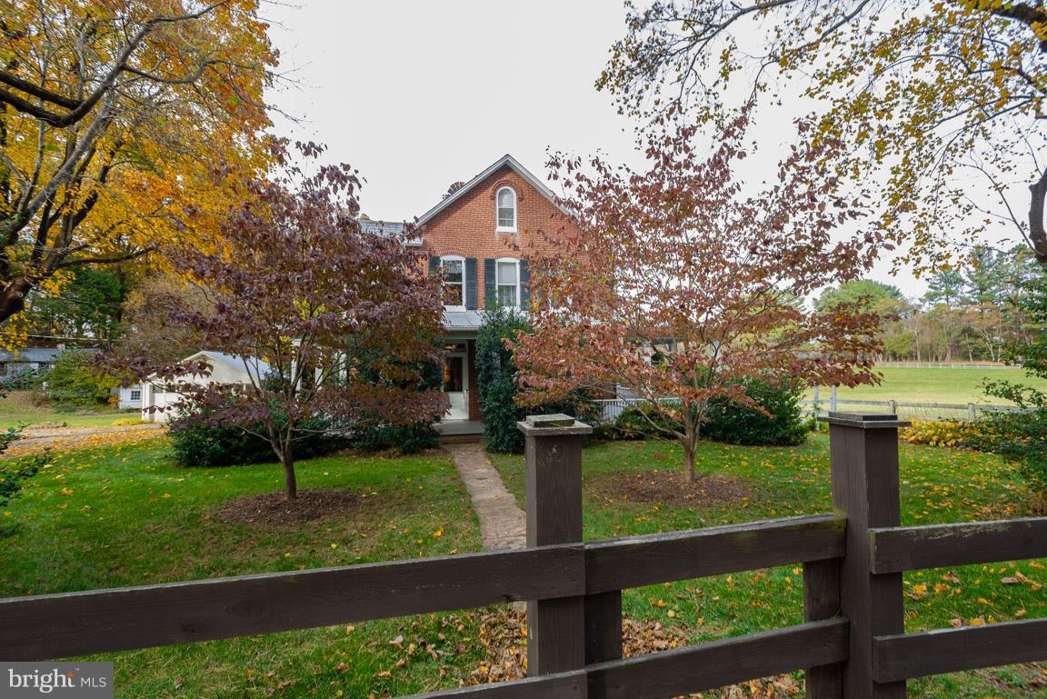 4314 Beckleysville Road Hampstead, MD 21074 - Photo 7 of 48 Front of house as seen from Beckleysville Rd