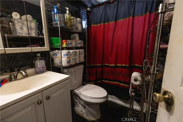 $869,000 | 1419 East 111th Street, Los Angeles, CA 90059