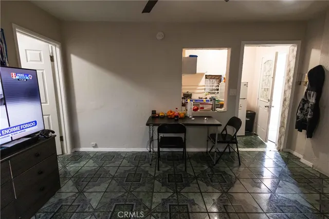 $869,000 | 1419 East 111th Street, Los Angeles, CA 90059