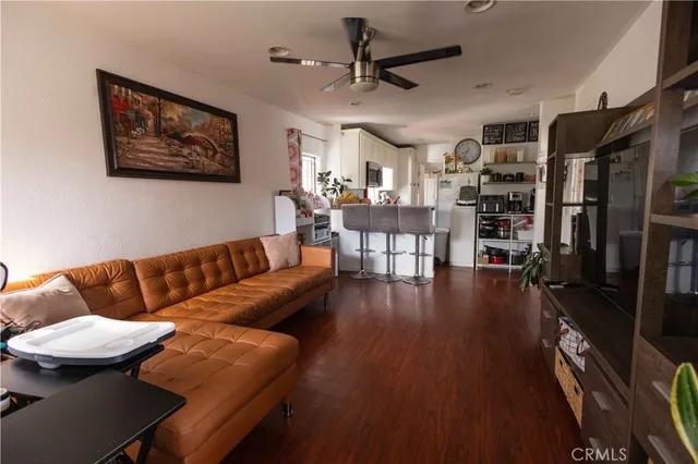 $869,000 | 1419 East 111th Street, Los Angeles, CA 90059