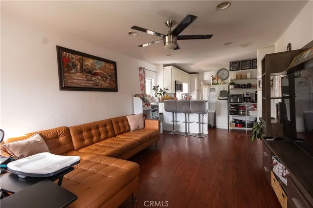 $869,000 | 1419 East 111th Street, Los Angeles, CA 90059