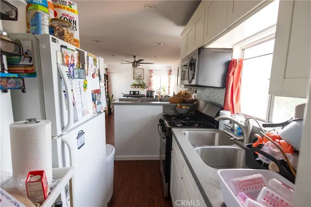 $869,000 | 1419 East 111th Street, Los Angeles, CA 90059