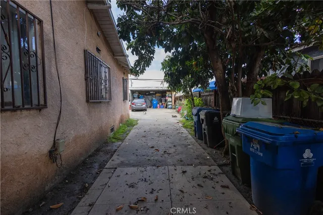 $869,000 | 1419 East 111th Street, Los Angeles, CA 90059