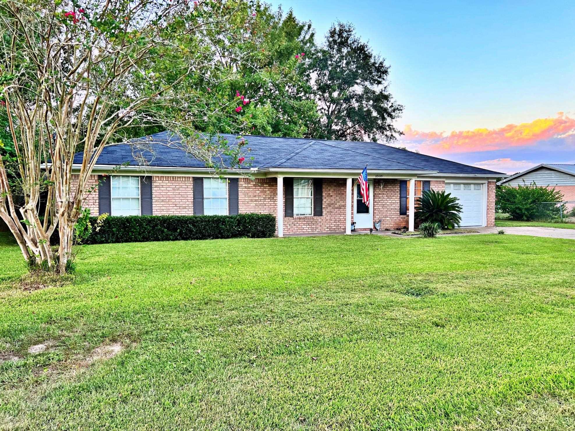 25125 Olive Street Elberta, AL 36530 - Photo 2 of 32 Front Of Structure