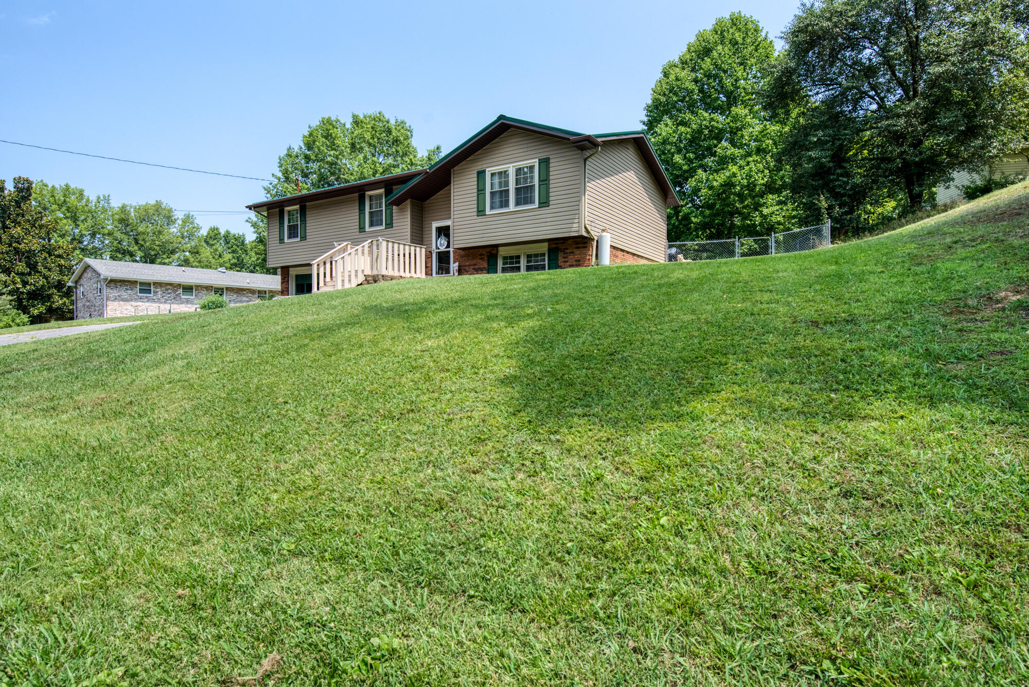 1204 Ambleside Road Kingsport, TN 37660 - Photo 26 of 31 161_1347_1