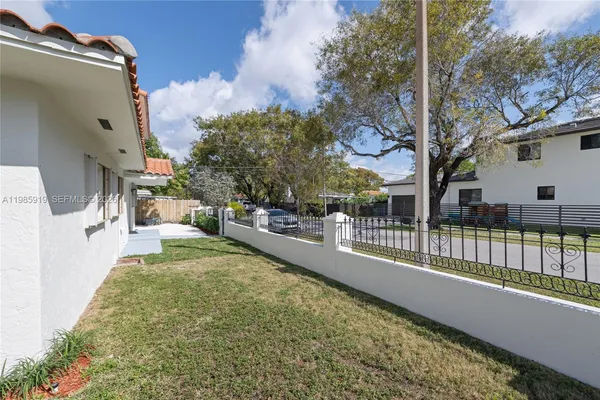 $969,000 | 5251 Southwest 6th Street, Miami, FL 33134