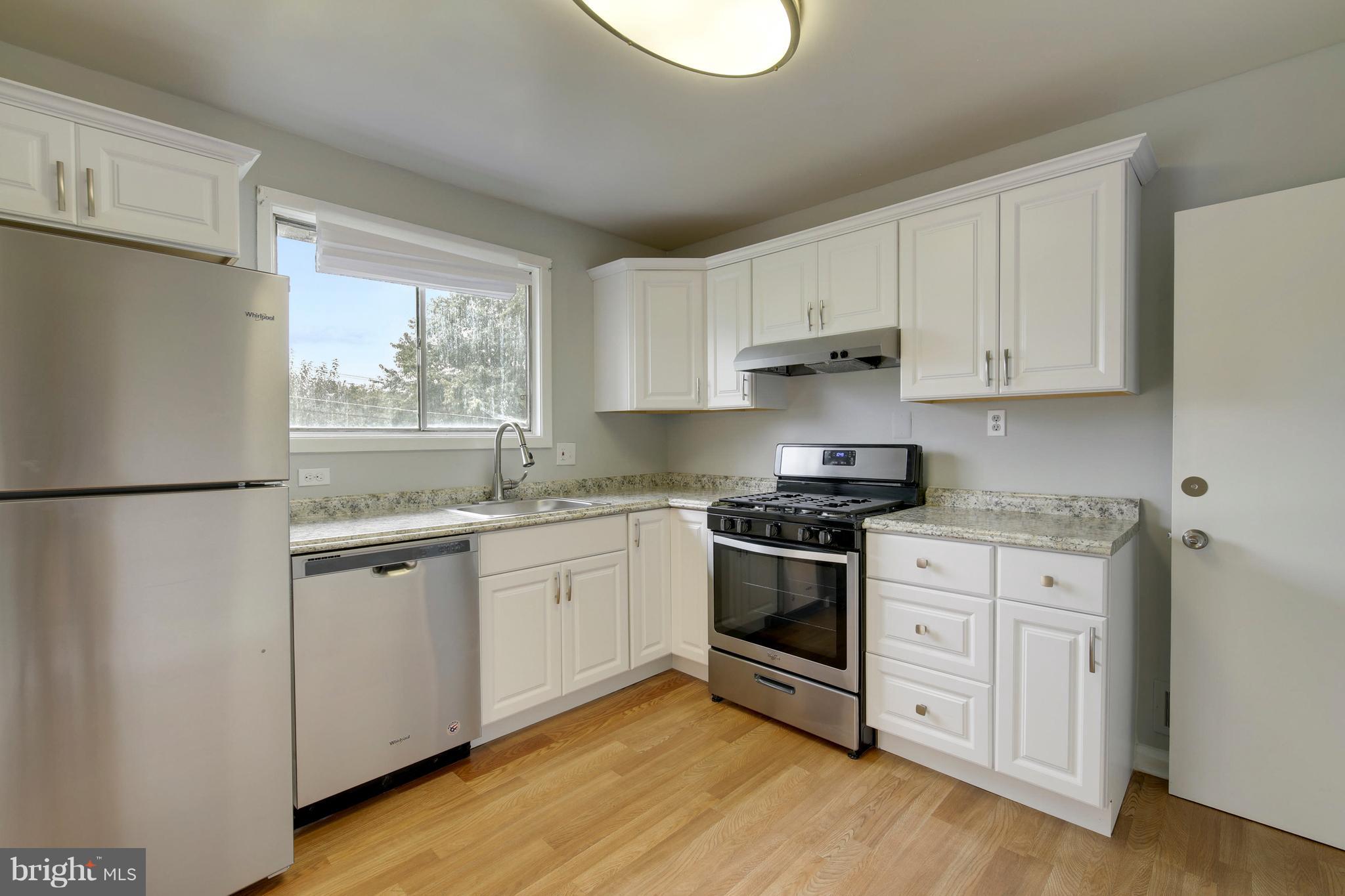 6207 Scranton Road Baltimore, MD 21237 - Photo 14 of 22 Kitchen