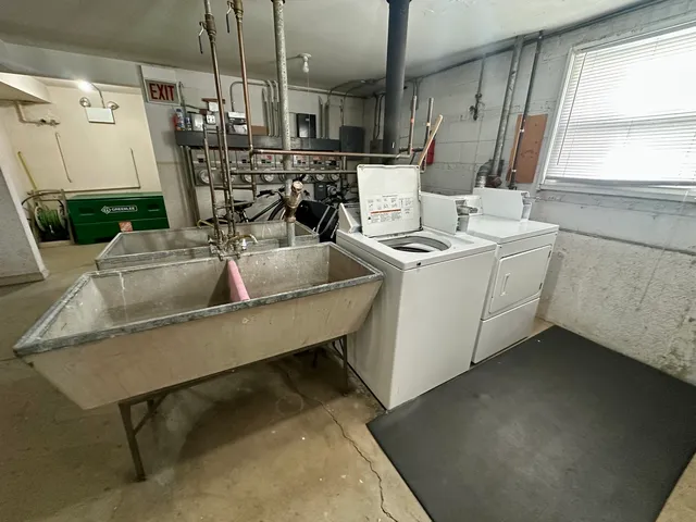 $1,550 | 7845 West Lawrence Avenue, Unit 11, Norridge, IL 60706