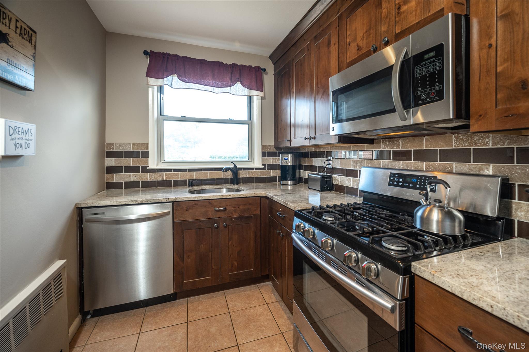 223 Schrade Road, Unit 2C Briarcliff Manor, NY 10510 - Photo 8 of 16