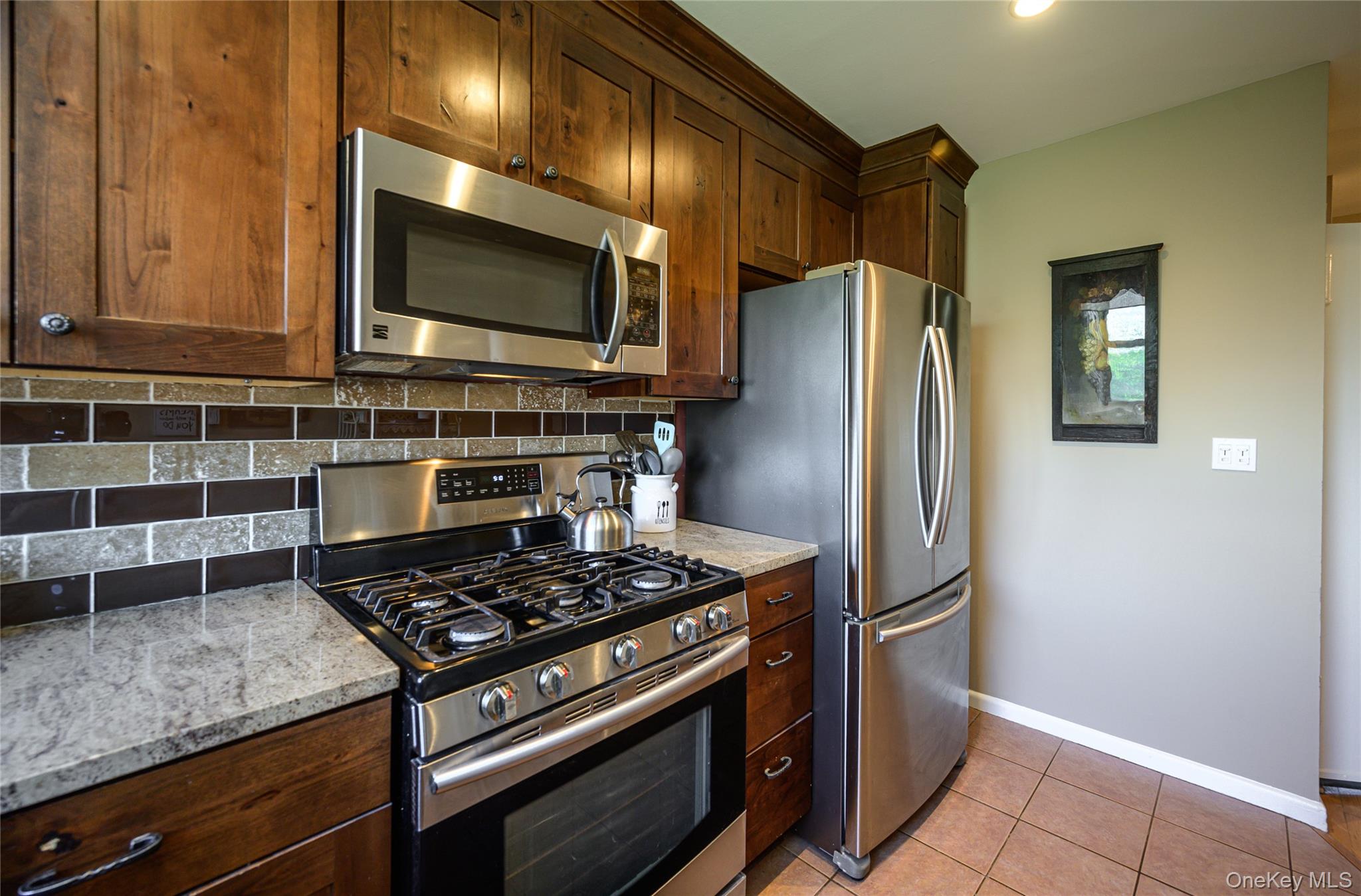 223 Schrade Road, Unit 2C Briarcliff Manor, NY 10510 - Photo 9 of 16