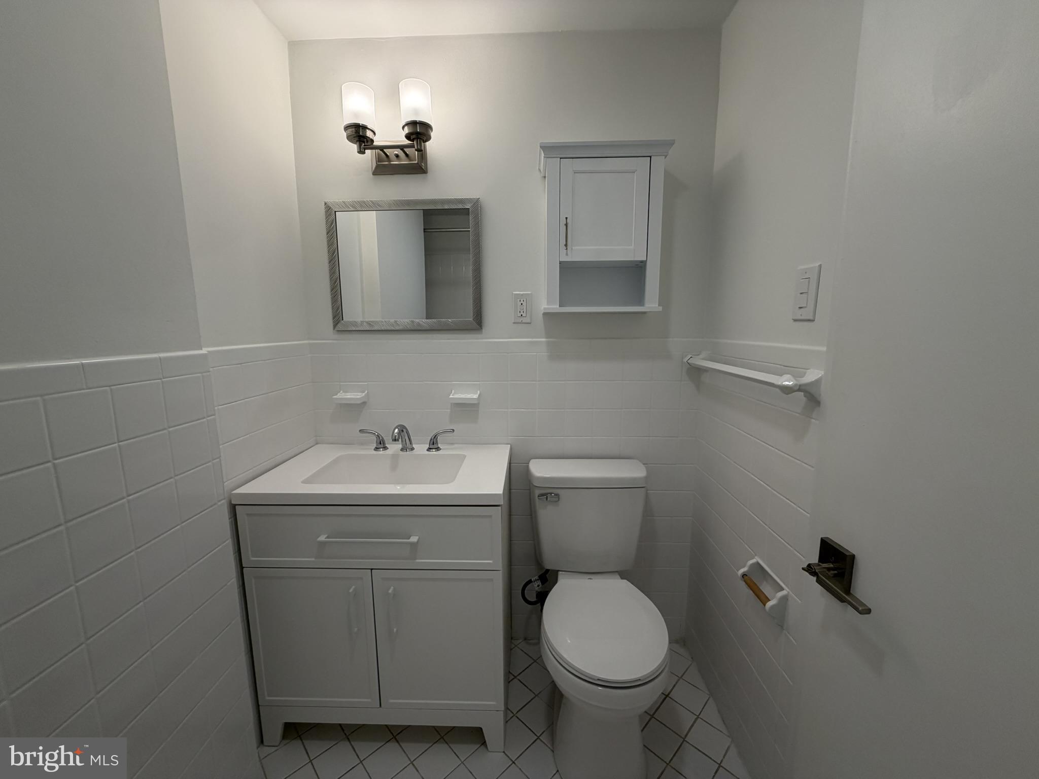 22 Windsor Road, Unit 2 Glenside, PA 19038 - Photo 26 of 29 Modern, bright bathroom retreat.