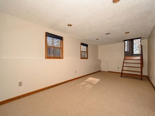 51 West Shore Road Holbrook, MA 02343 - Photo 19 of 31