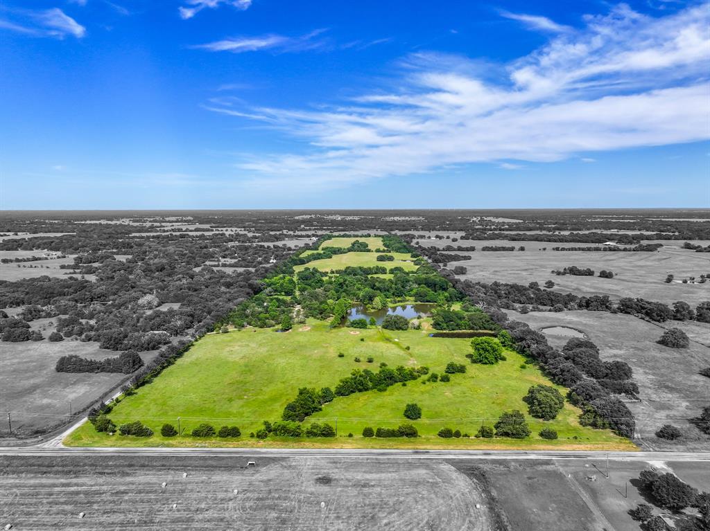 211 Rs County Road 1455 Point, TX 75472 - Photo 4 of 40