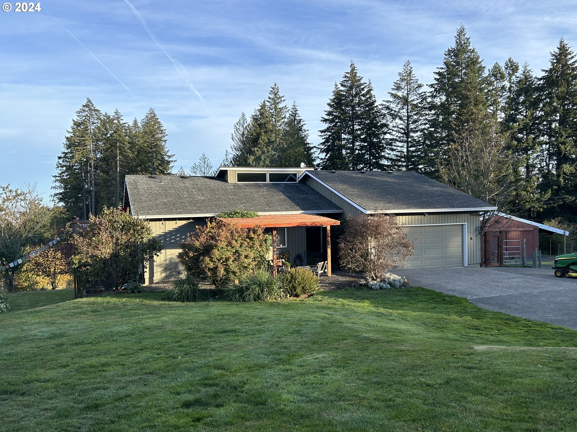24970 Southwest Neill Road Sherwood, OR 97140 - Photo 3 of 42 Gallery Image 3