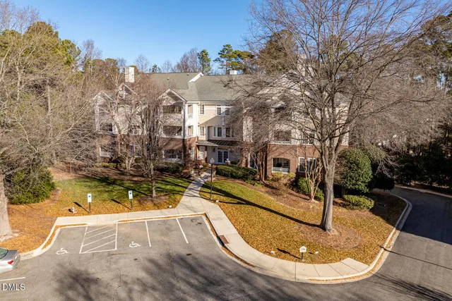 $499,500 | 116 Northbrook Drive, Unit 204, Raleigh, NC 27609