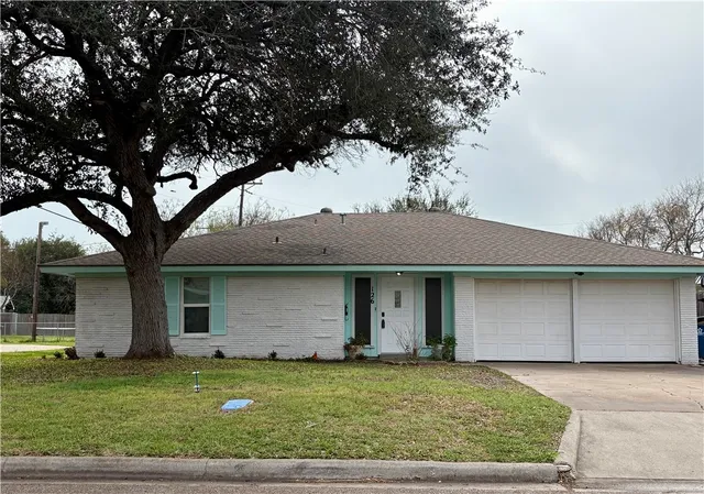 $234,900 | 126 Janin Circle North, Portland, TX 78374