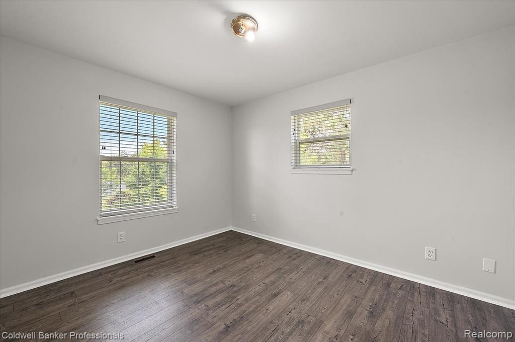 5714 5 Lakes Road North Branch, MI 48461 - Photo 35 of 38 Gallery Image 35