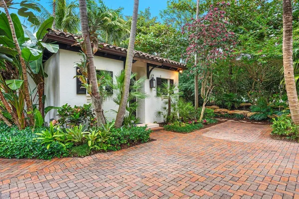 $75,000 | 8 Driftwood Landing Road, Gulf Stream, FL 33483