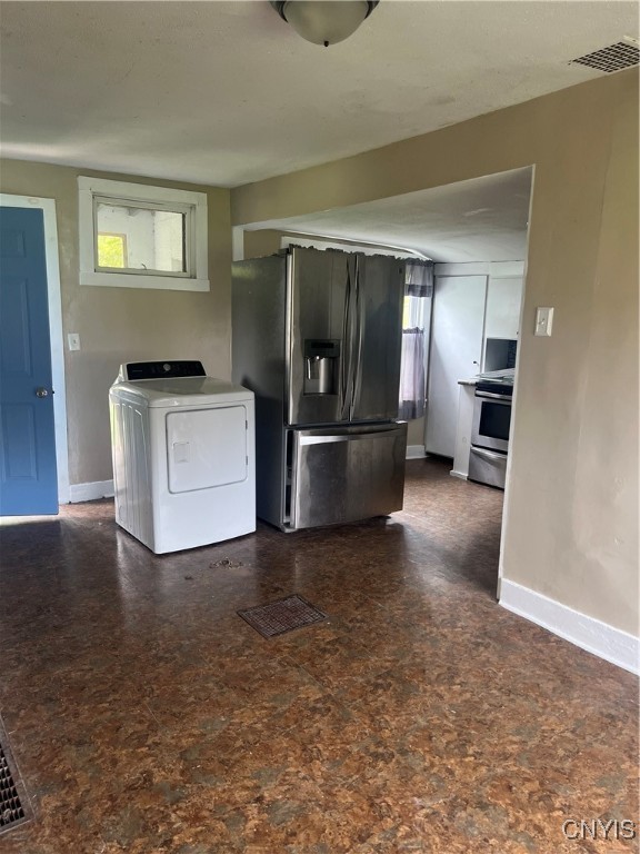 5601 Middle Road Stockbridge, NY 13409 - Photo 13 of 44