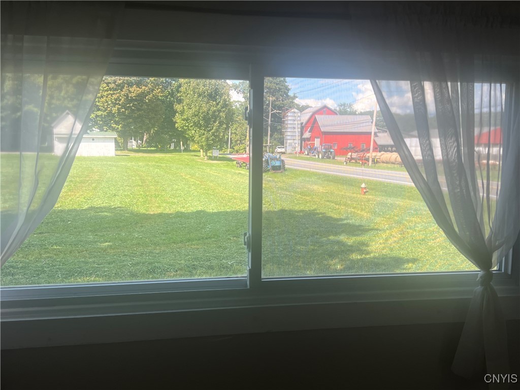 5601 Middle Road Stockbridge, NY 13409 - Photo 16 of 44