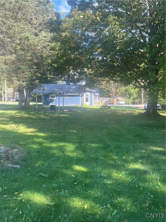 5601 Middle Road Stockbridge, NY 13409 - Photo 6 of 44