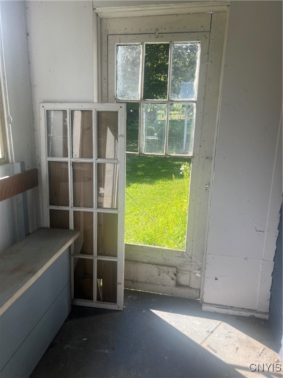 5601 Middle Road Stockbridge, NY 13409 - Photo 8 of 44