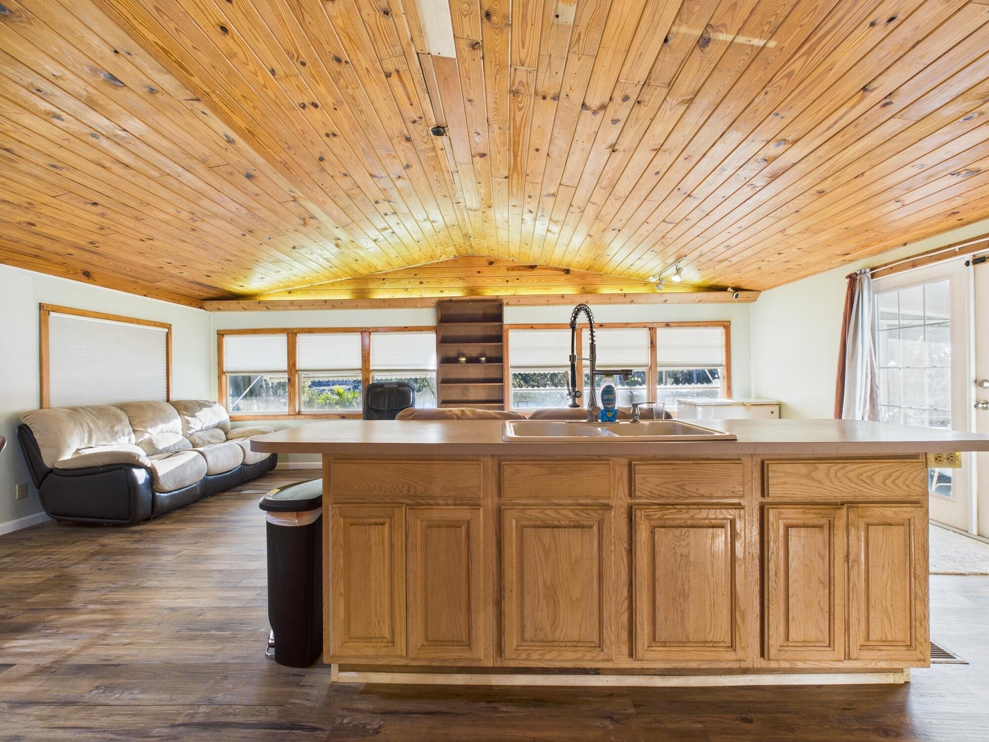 56 Basin Street Lorida, FL 33857 - Photo 14 of 42 CF30AB87-32D2-4AF4-BBFA-224772E5B09B