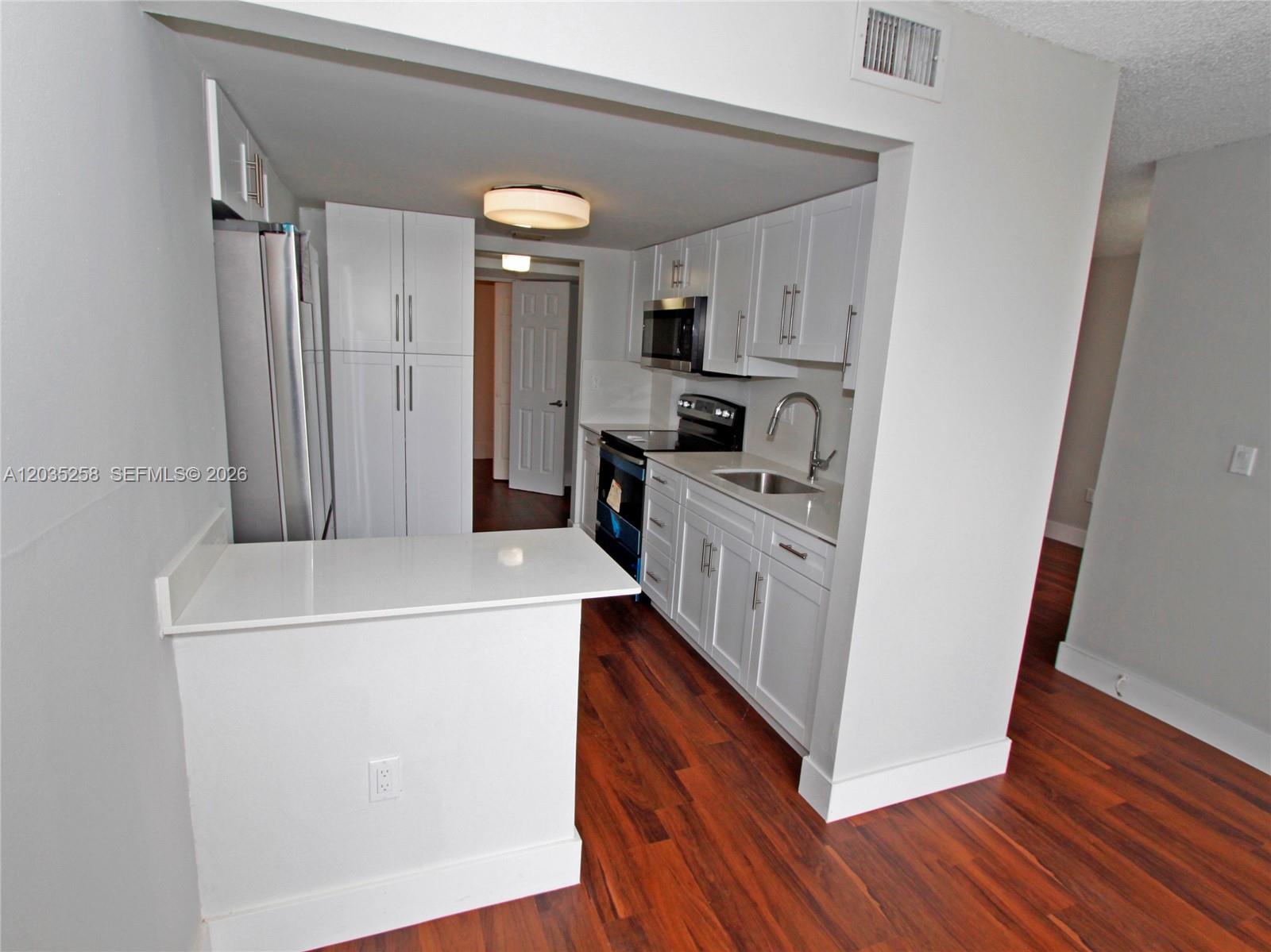 9411 Southwest 4th Street, Unit 308 Miami, FL 33174 - Photo 4 of 27