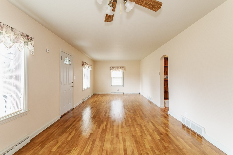 202 Robinson Road Jackson, MI 49203 - Photo 17 of 41 Photo 17