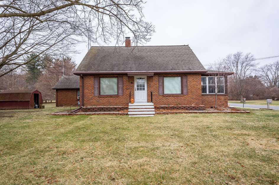 202 Robinson Road Jackson, MI 49203 - Photo 6 of 41 Photo 6
