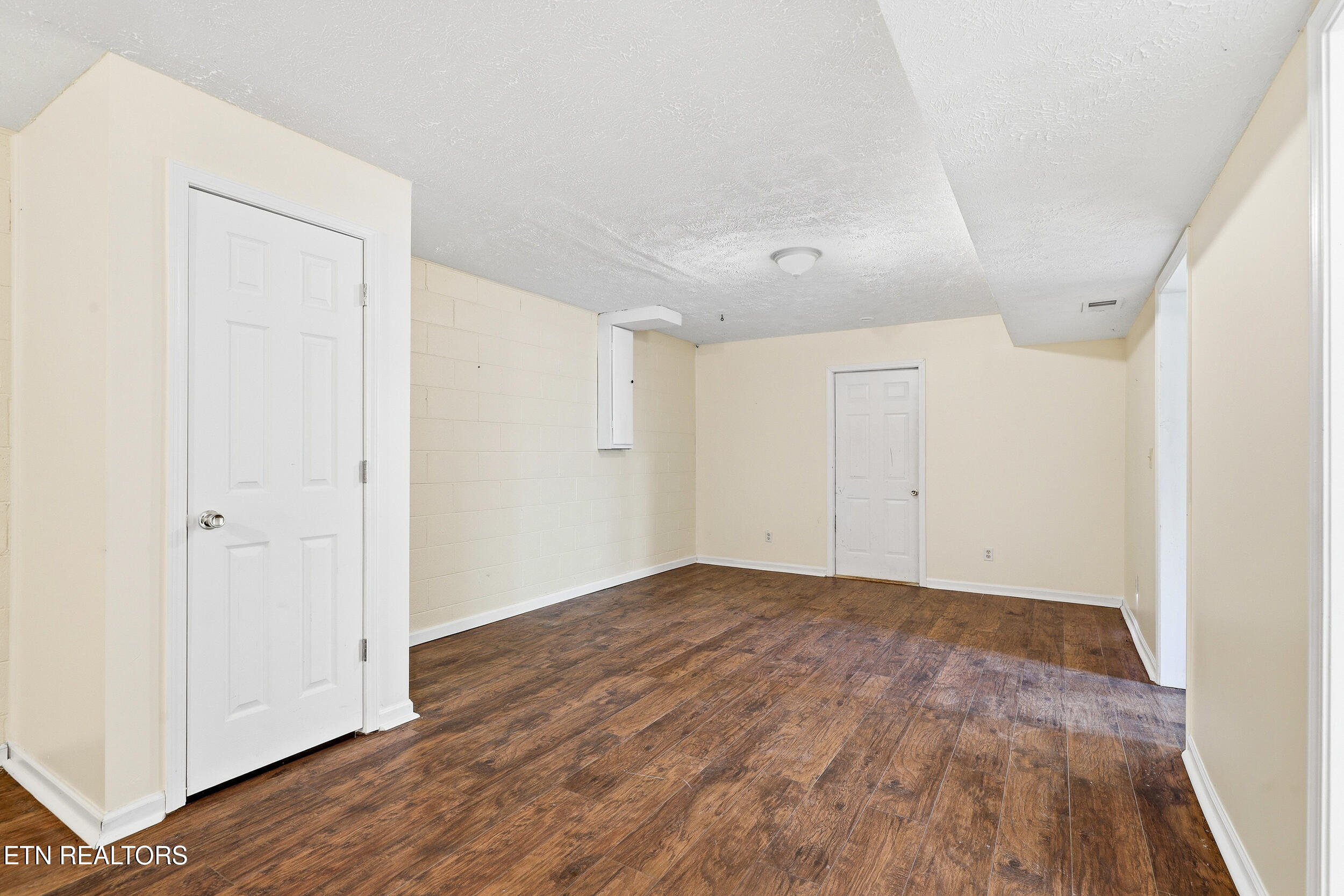 1690 River Bend Road Sevierville, TN 37876 - Photo 28 of 46 43_1690_river_bend_rd_0091
